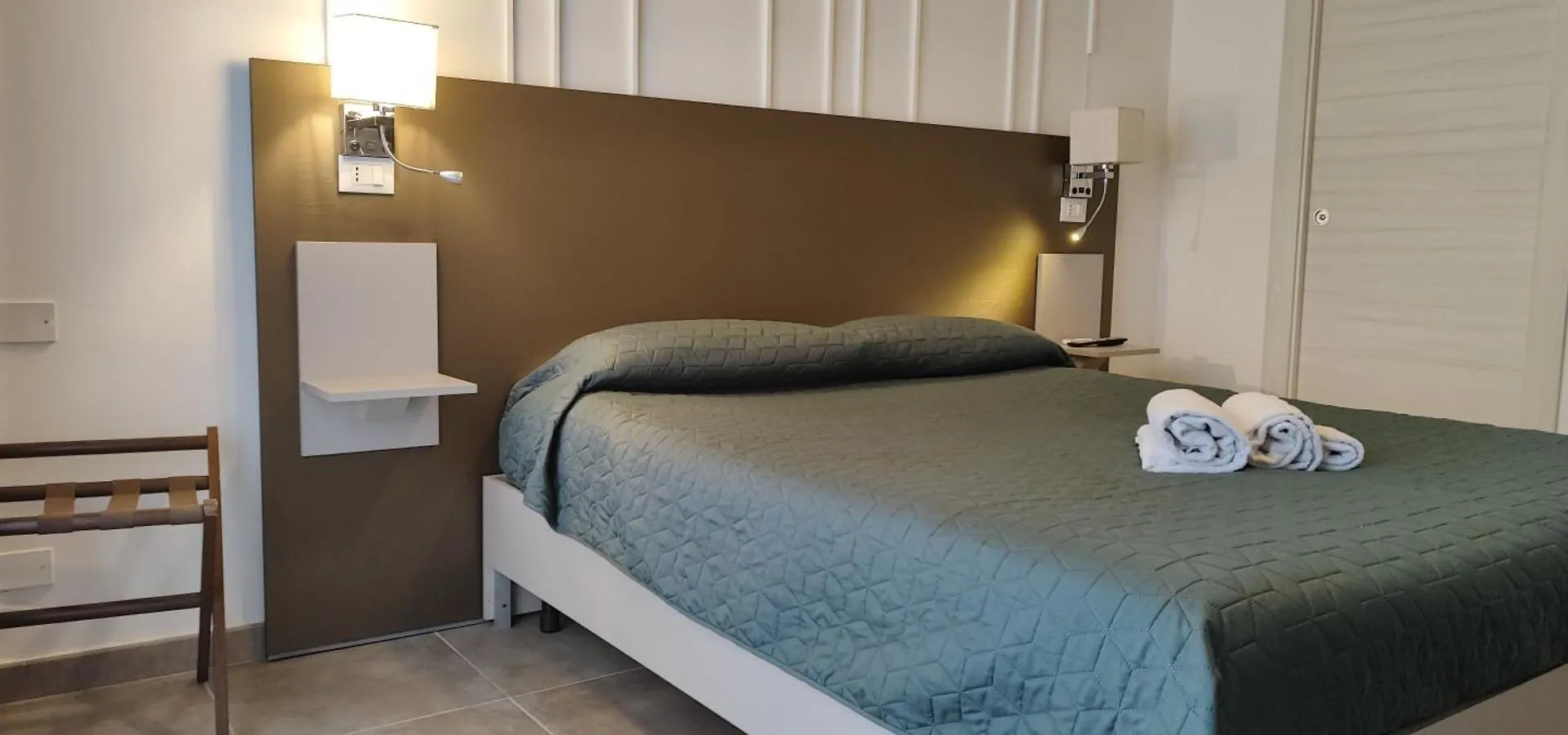 Bed & Breakfast Giovita Room And Suite Centro Sicilia Caltanissetta Italia